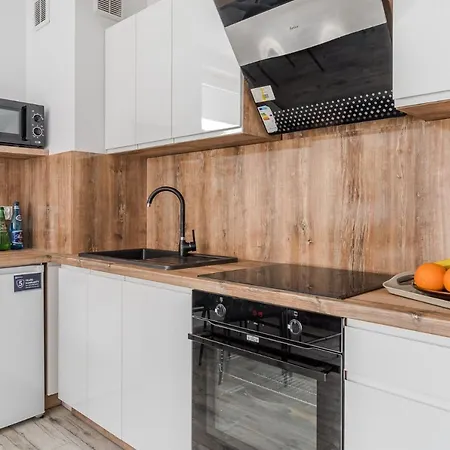 Bursztynova Piamola *